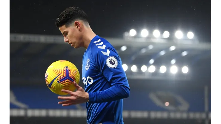 James Rodríguez se pierde, otra vez, el duelo contra Chelsea por Premier League.