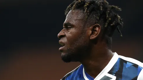 Duván Zapata vuelve a generar preocupación en Atalanta por una nueva lesión muscular.