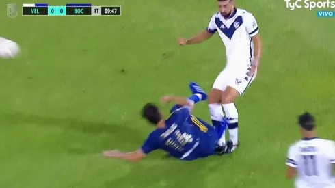 Escalofriante patada de Nicolás Capaldo.