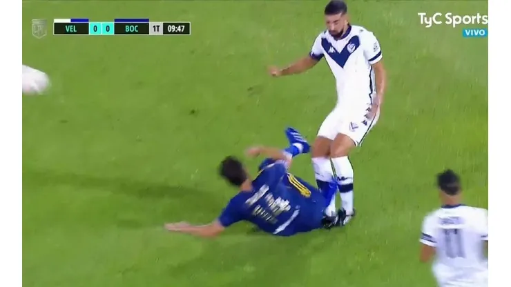 Escalofriante patada de Nicolás Capaldo.
