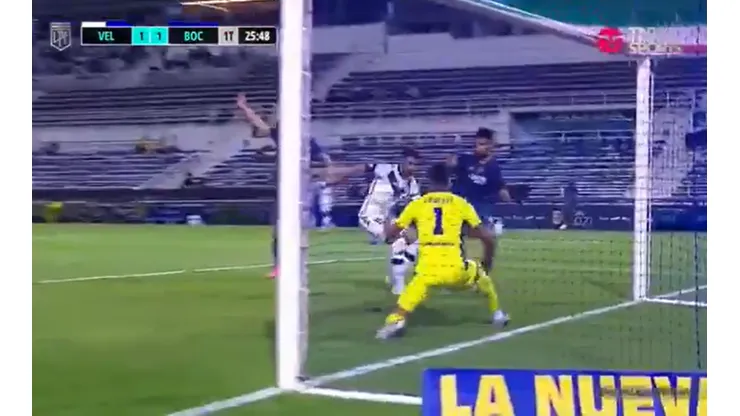 Carlos Zambrano usa la número 5 en Boca Juniors.