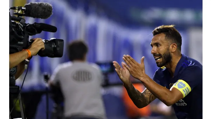 "Para vos, viejita": la especial dedicatoria de Tevez en su gol a Vélez