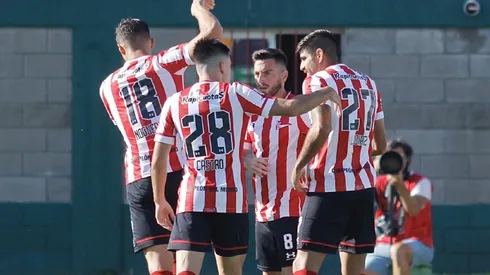 El festejo de los jugadores de Estudiantes.