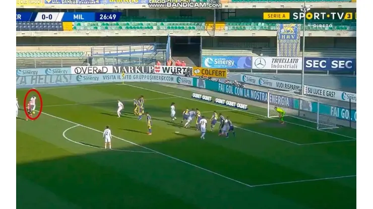 La puso donde quiso: Krunić puso en ventaja al Milan con un golazo de tiro libre