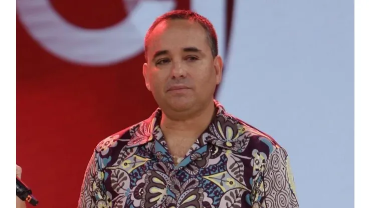 Roberto Martínez fue jugar de Universitario desde 1987 a 1996.