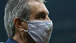 Tomás Boy tuvo muchas quejas en el juego frente a Cruz Azul.