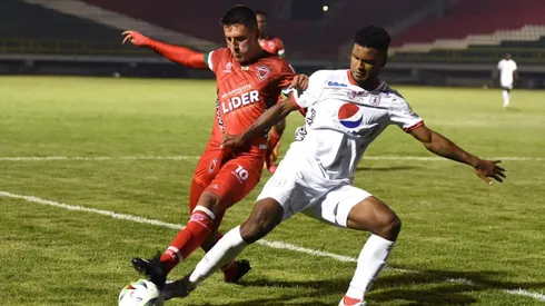 Lo piden a gritos: equipo grande de Perú quiere a Aldair Rodríguez