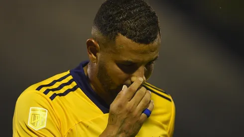 Edwin Cardona, mediocampista colombiano de Boca Juniors.