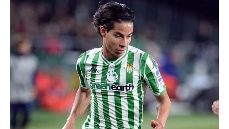 A cuatro años del debut de Diego Lainez.