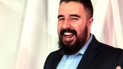 Álvaro Morales trolleó a Chivas.