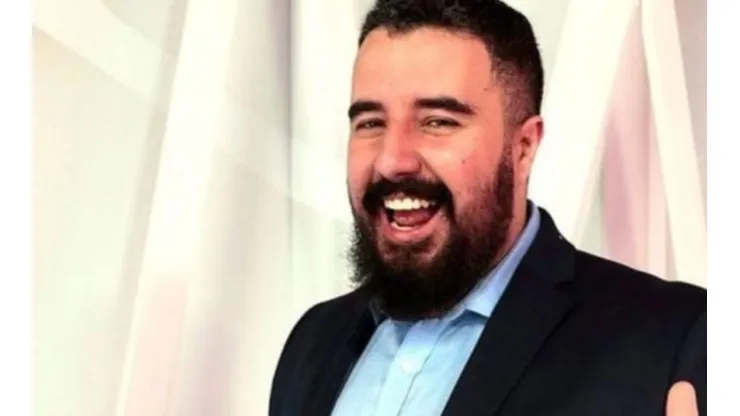 Álvaro Morales trolleó a Chivas.