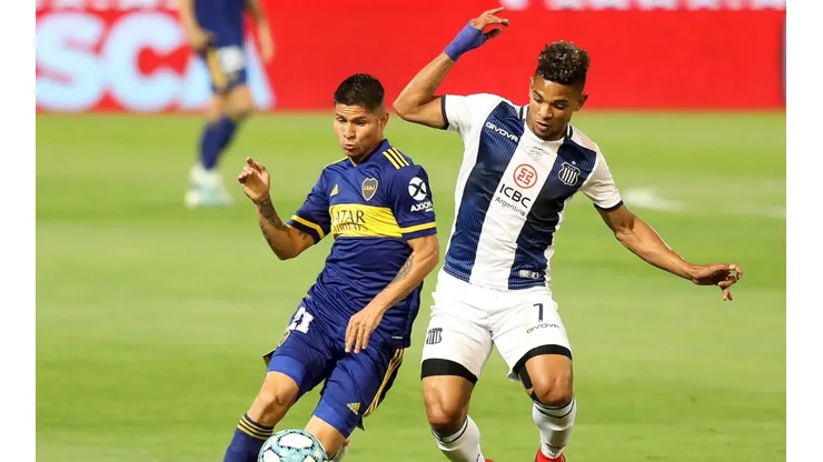 Diego Valoyes enfrentando a Boca Juniors.