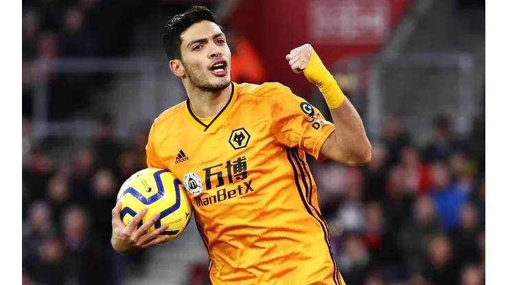 Manchester United estaría tras los pasos de Raúl Jiménez