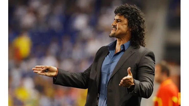 Dos clubes van por Leonel Álvarez para el 2025.