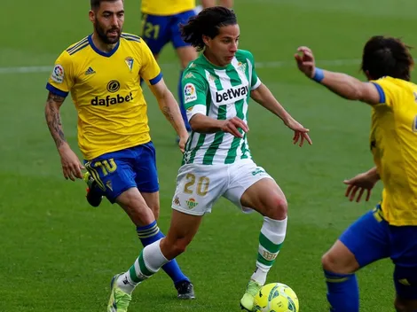 Lainez no volvió en su mejor nivel y fue tundido por la afición