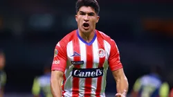 Nicolás Ibáñez igualó a Alexis Canelo en lo más alto