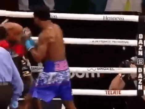 Espectacular TKO2 de un debutante en la cartelera de Canelo Álvarez