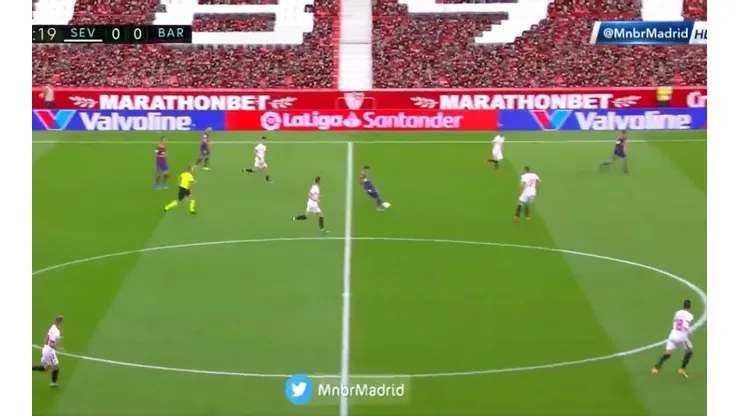 Messi asistió como si estuviese jugando con los hijos y Dembélé hizo el 1-0