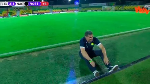 Luis Fernando Suárez en su debut como DT de Atlético Bucaramanga.