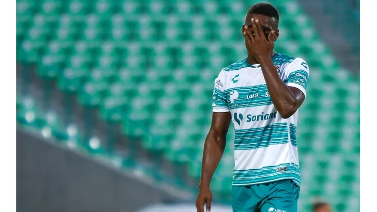 No encontraron pruebas de racismo contra Félix Torres.