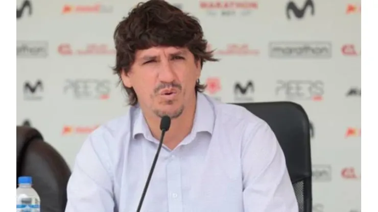 Jean Ferrari es uno de los candidatos al congreso.