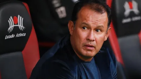 Juan Reynoso ya fue campeón con Cruz Azul en su etapa como futbolista.