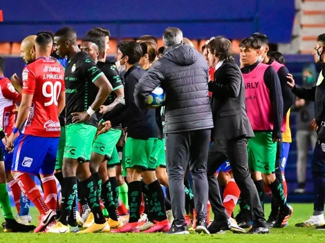 La dura sanción a Félix Torres por agregir a un balonero