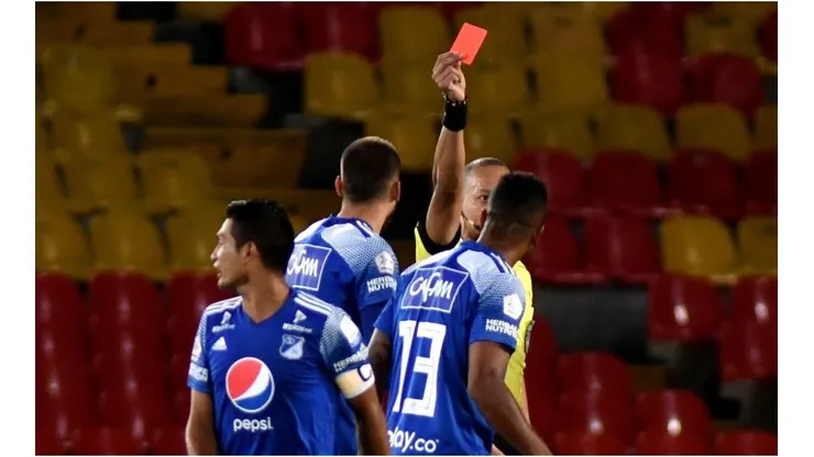 ¿Fue para tanto? Dura sanción a Juan Pablo Vargas por insultar al arbitro