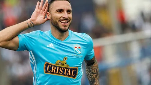 Expresidente de Sporting Cristal usó su cuenta de Twitter para responder al director del diario.