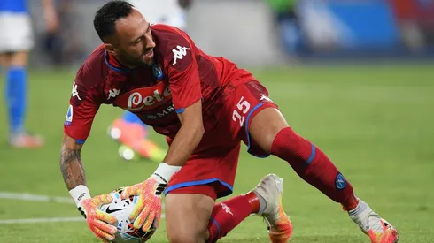 David Ospina está cerca de volver a competir con el Napoli en Italia.