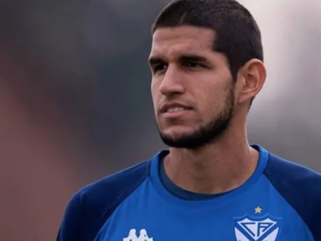 "Tiene un pie y medio afuera": la situación actual de Luis Abram en Vélez