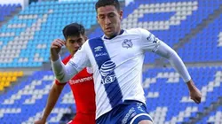 Santiago Ormeño juega en el Puebla de México.