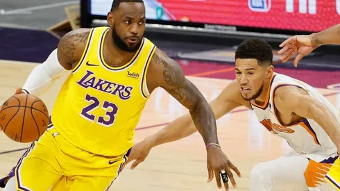 LeBron James y Devin Booker, NBA