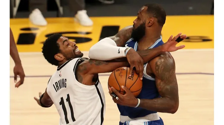 Kyrie Irving y LeBron James