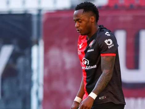 "Tenemos una opción de compra por Renato Ibarra"