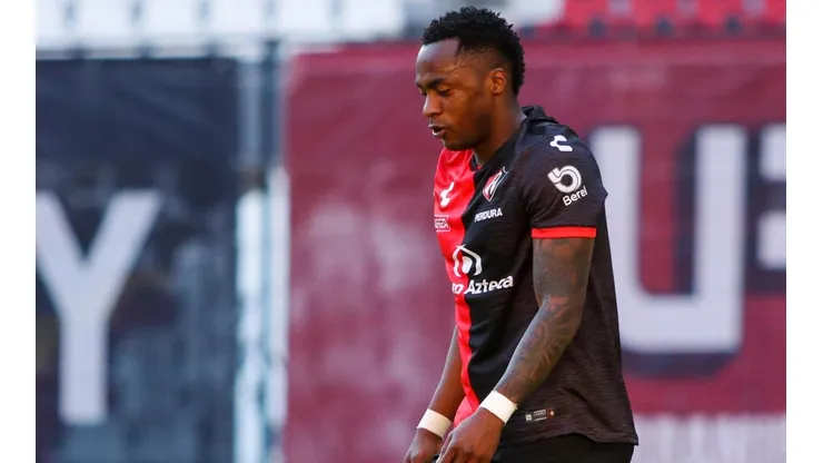 Atlas determinará el futuro de Renato Ibarra