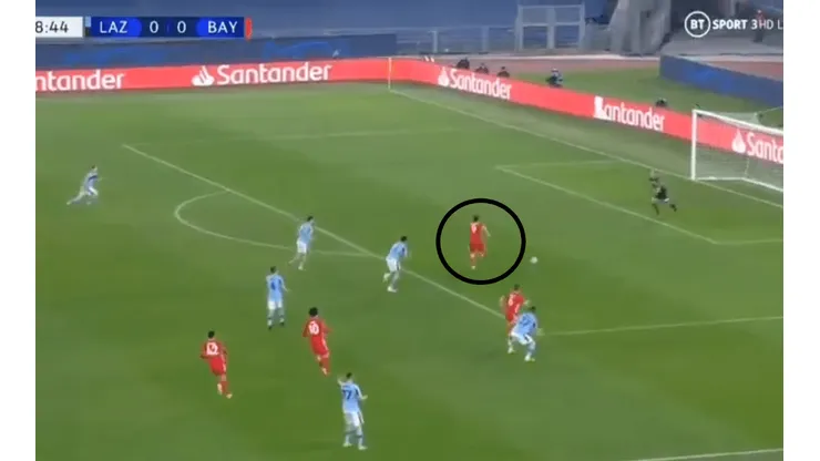 Lewandowski abrió la cuenta para Bayern Munich.