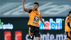 Gol de Gustavo Cabral para Pachuca ante Chivas.