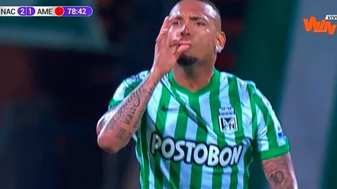 La imagen de Jarlan Barrera que se viralizó luego de que el VAR le anulara un gol por una supuesta mano.