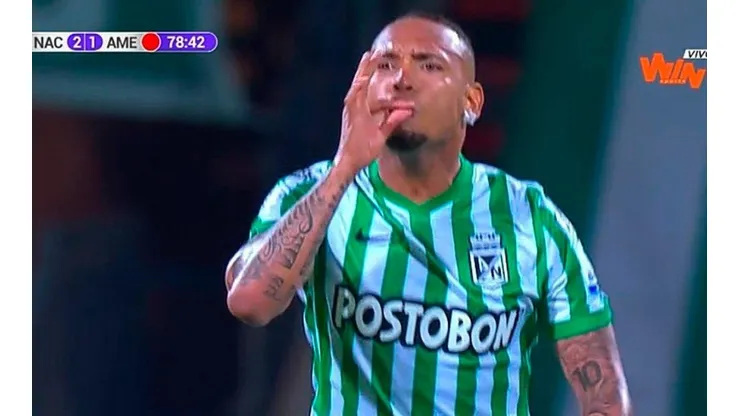 La imagen de Jarlan Barrera que se viralizó luego de que el VAR le anulara un gol por una supuesta mano.