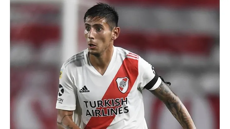 Foto en Instagram: la frase épica de River que Angileri tiene en su termo