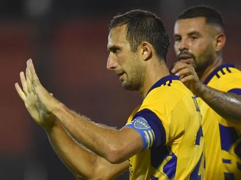 Por un cabezazo letal de Izquierdoz, Boca tumbó a Newell's en Rosario