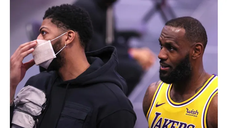 Anthony Davis y LeBron James