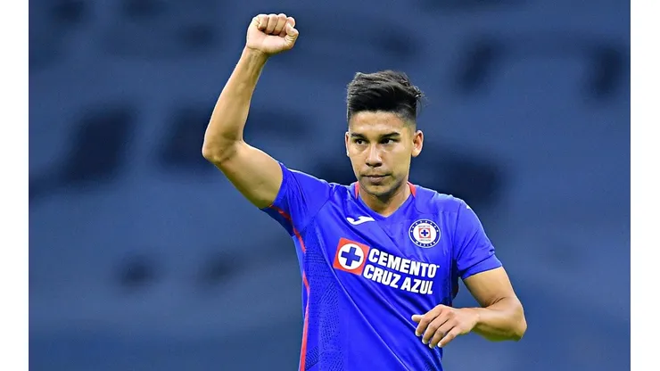 Golazo de Pol Fernández para darle la victoria a Cruz Azul