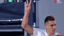 El festejo de Rafael Santos Borré.