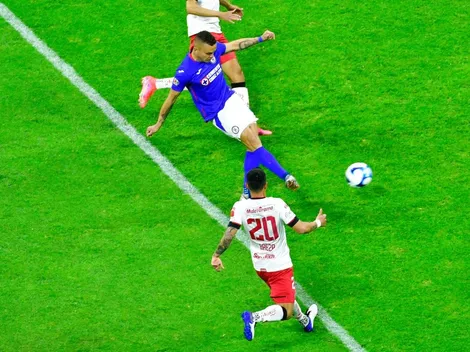 Jonathan Rodríguez abrió el marcador en el Azteca