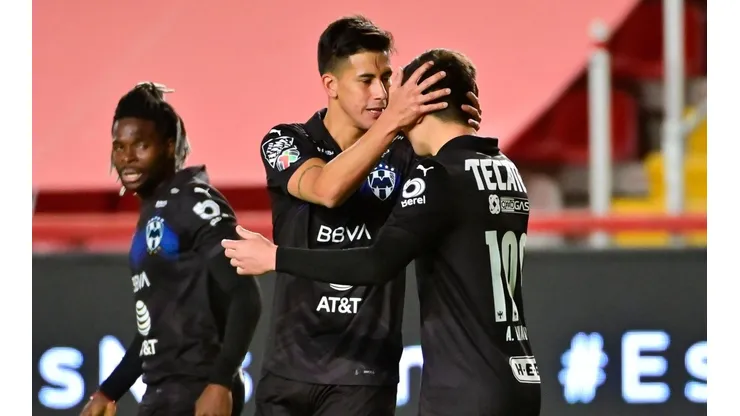 Maximiliano Meza anotó un golazo para Rayados.