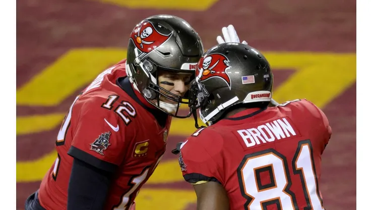 Tom Brady y Antonio Brown