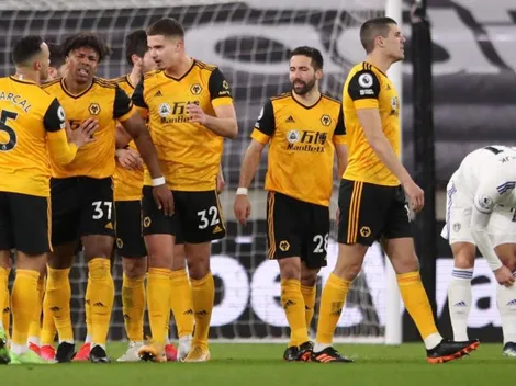 Por un blooper de su arquero, el Leeds de Bielsa cayó ante Wolves