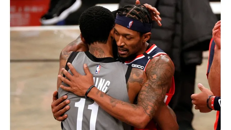 Kyrie Irving y Bradley Beal